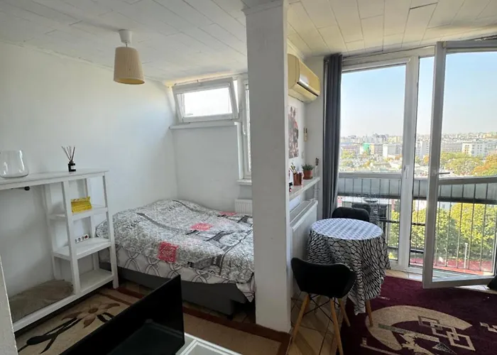 شقة с видом, центр варшавы